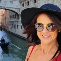 Emanuela Curti